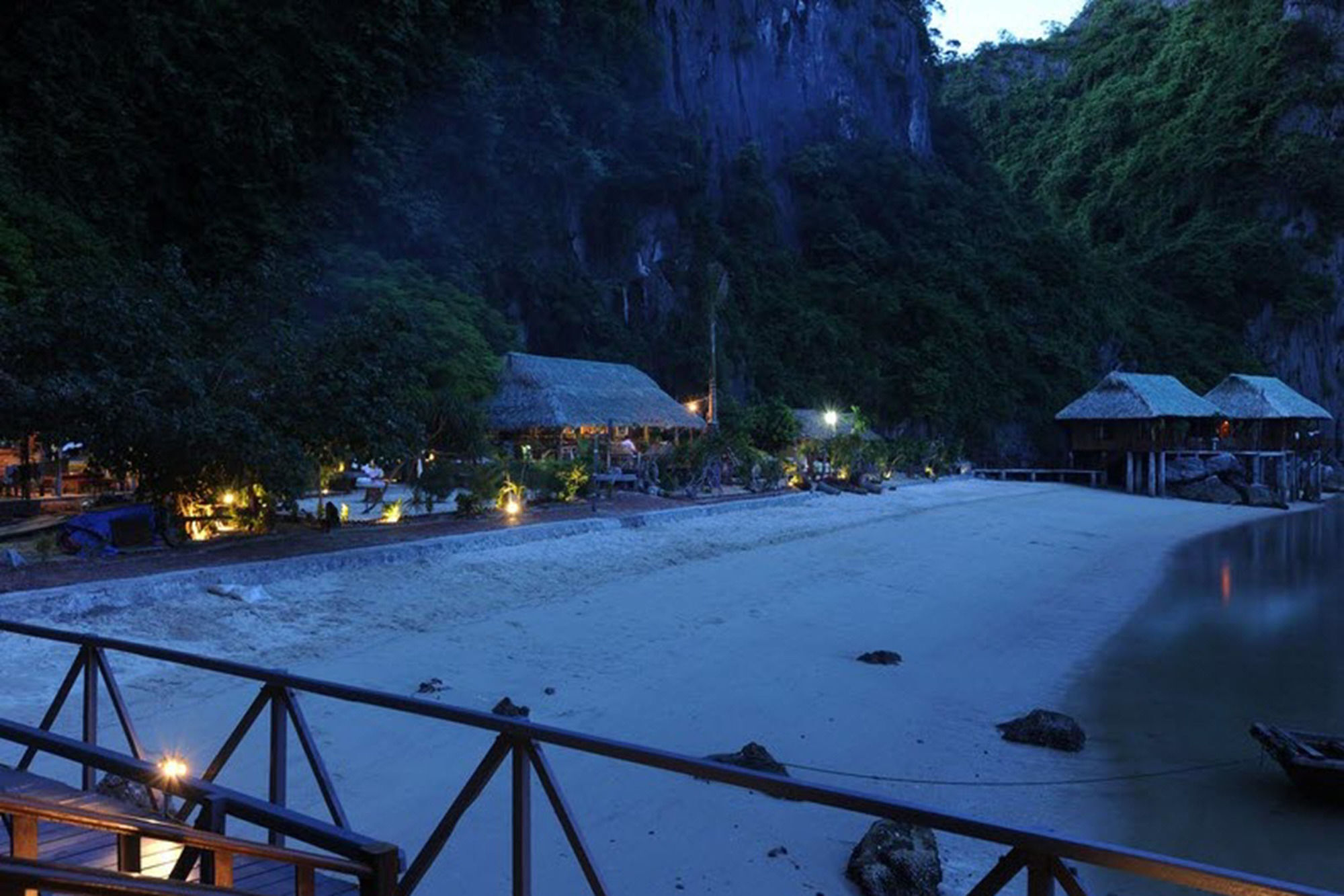 Cat Ba Sandy Beach Resort Dong Khe Sau Exterior foto